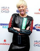 Miley Cyrus : miley-cyrus-1403712785.jpg
