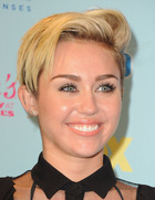 Miley Cyrus : miley-cyrus-1403712830.jpg