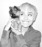 Miley Cyrus : miley-cyrus-1404665807.jpg