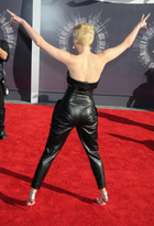 Miley Cyrus : miley-cyrus-1409067957.jpg