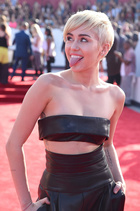 Miley Cyrus : miley-cyrus-1416423790.jpg