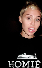 Miley Cyrus : miley-cyrus-1416423828.jpg