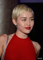 Miley Cyrus : miley-cyrus-1423509012.jpg