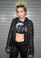 Miley Cyrus : miley-cyrus-1479236789.jpg