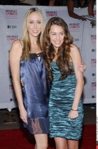 Miley Cyrus : miley_cyrus_1168706979.jpg