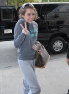 Miley Cyrus : miley_cyrus_1181508801.jpg