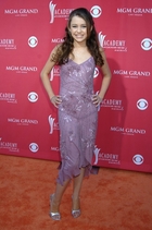 Miley Cyrus : miley_cyrus_1189356708.jpg
