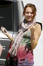 Miley Cyrus : miley_cyrus_1213131787.jpg