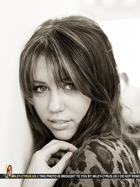 Miley Cyrus : miley_cyrus_1219676805.jpg