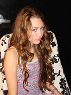 Miley Cyrus : miley_cyrus_1219676958.jpg