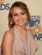 Miley Cyrus : miley_cyrus_1246197899.jpg