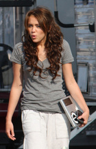 Miley Cyrus : miley_cyrus_1247944830.jpg