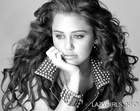Miley Cyrus : miley_cyrus_1252122784.jpg