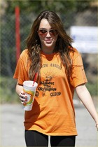 Miley Cyrus : miley_cyrus_1257641191.jpg