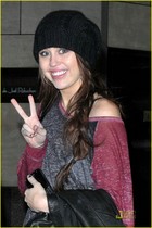 Miley Cyrus : miley_cyrus_1258067318.jpg