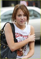 Miley Cyrus : miley_cyrus_1258395625.jpg