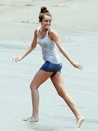 Miley Cyrus : miley_cyrus_1259600373.jpg