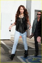 Miley Cyrus : miley_cyrus_1264006536.jpg