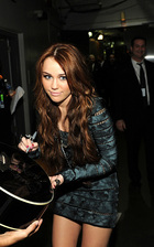 Miley Cyrus : miley_cyrus_1265156634.jpg