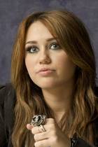 Miley Cyrus : miley_cyrus_1269803590.jpg