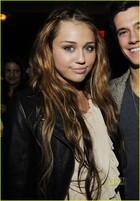 Miley Cyrus : miley_cyrus_1274275322.jpg