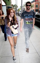Miley Cyrus : miley_cyrus_1276987435.jpg