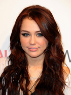 Miley Cyrus : miley_cyrus_1277086266.jpg