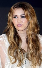 Miley Cyrus : miley_cyrus_1290023373.jpg