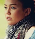 Miley Cyrus : miley_cyrus_1296239146.jpg
