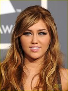Miley Cyrus : miley_cyrus_1297709356.jpg