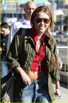 Miley Cyrus : miley_cyrus_1308570484.jpg