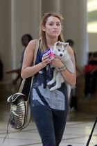 Miley Cyrus : miley_cyrus_1310781363.jpg