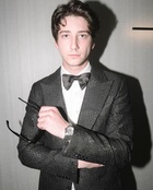 Milo Manheim : milo-manheim-1684249414.jpg