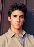 Milo Ventimiglia : milo_ventimiglia_1226763392.jpg