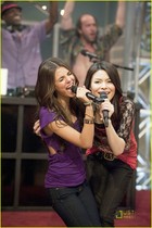 Miranda Cosgrove : TI4U_u1301581147.jpg