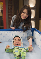 Miranda Cosgrove : miranda-cosgrove-1336897189.jpg