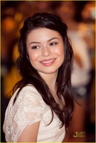 Miranda Cosgrove : miranda-cosgrove-1380140005.jpg