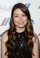 Miranda Cosgrove : miranda-cosgrove-1382130396.jpg