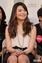 Miranda Cosgrove : miranda-cosgrove-1386864057.jpg