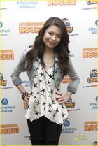 Miranda Cosgrove : miranda_cosgrove_1268412444.jpg