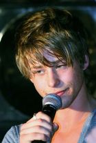 Mitch Hewer : mitch_hewer_1228426764.jpg