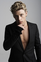 Mitch Hewer : mitch_hewer_1311198543.jpg