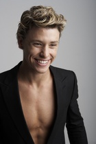 Mitch Hewer : mitch_hewer_1311198548.jpg