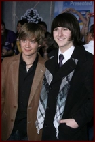 Mitchel Musso : TI4U_u1237739148.jpg