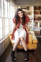 Molly Tarlov : molly-tarlov-1381335581.jpg