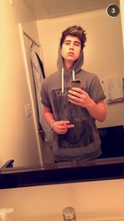 Nash Grier : nash-grier-1426691701.jpg