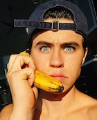 Nash Grier : nash-grier-1475459281.jpg