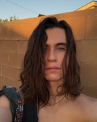 Nash Grier : nash-grier-1529890801.jpg