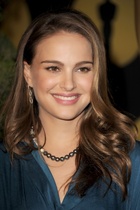 Natalie Portman : natalie-portman-1427139191.jpg