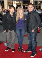 Nathan Kress : TI4U_u1298170561.jpg